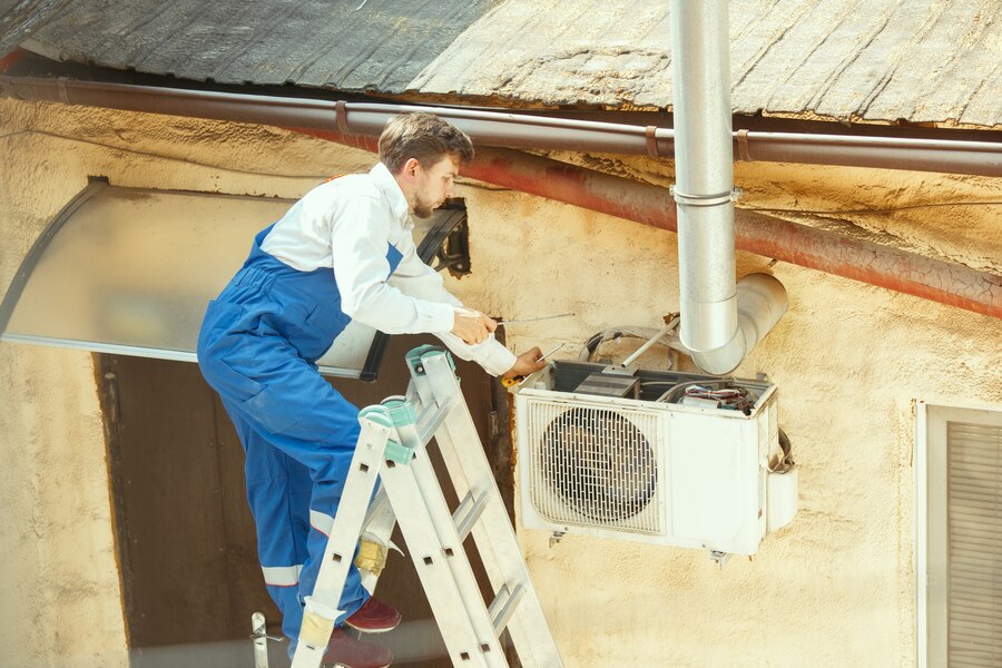 Signs Your Air Conditioning Needs Repair in Paramount